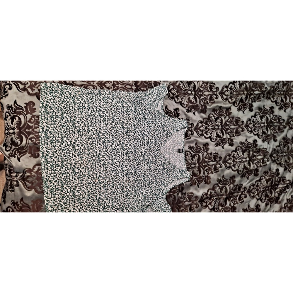 Emery Rose‎ XL Green & White Cold Shoulder Top